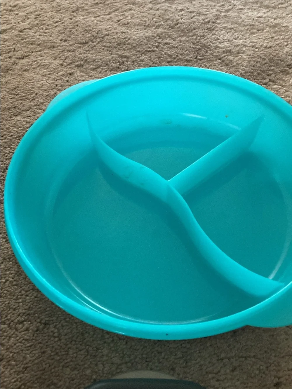 Bundle of Tupperware brand Tupperware misc pieces